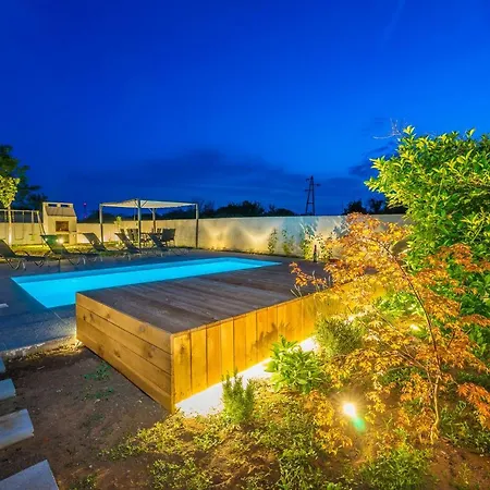 Villa Krslovic Villa *