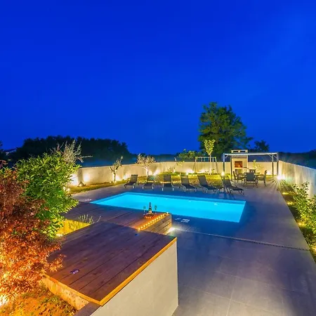 Villa Villa Krslovic *